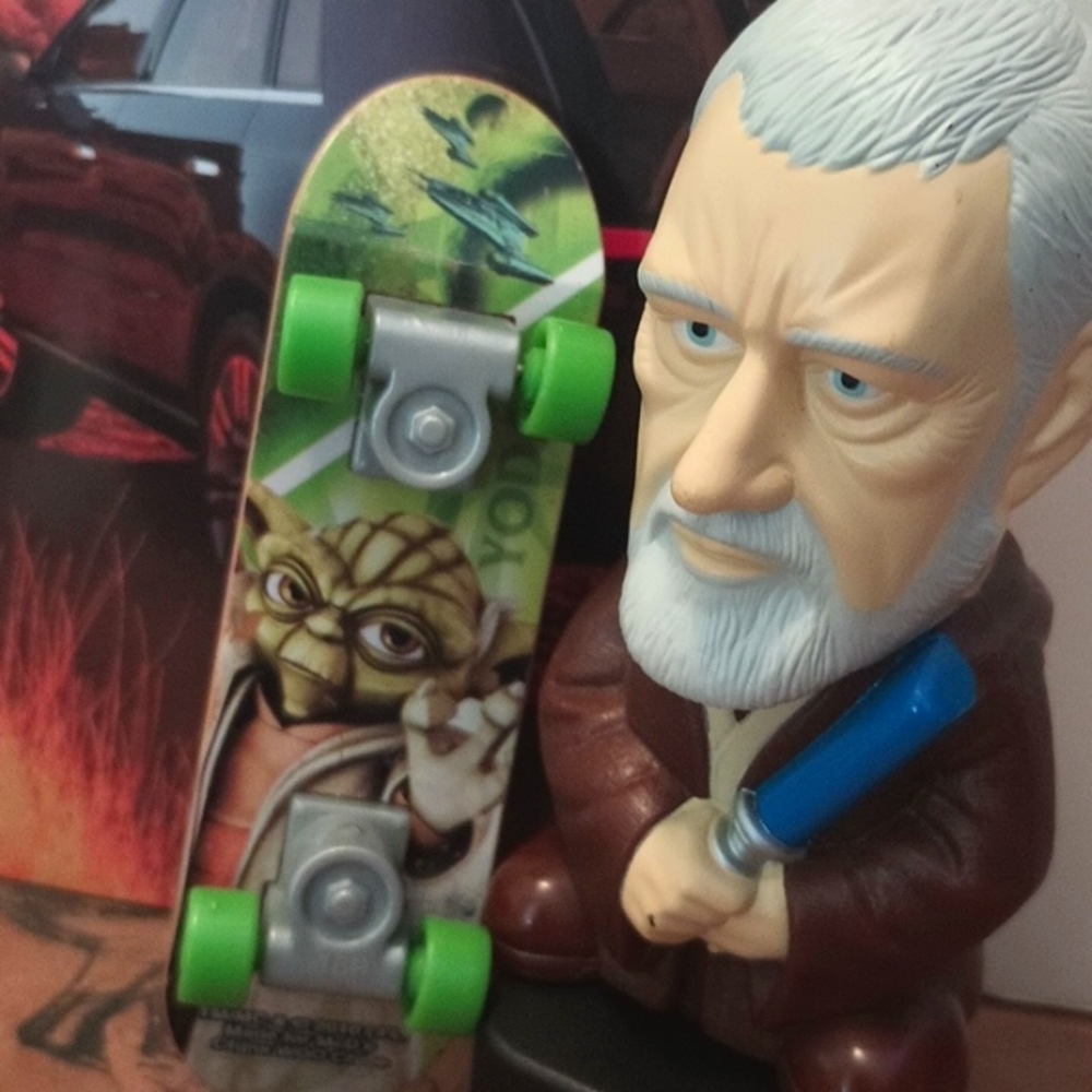 2010 Clone Wars YODA "Tech Deck" Obi Wan